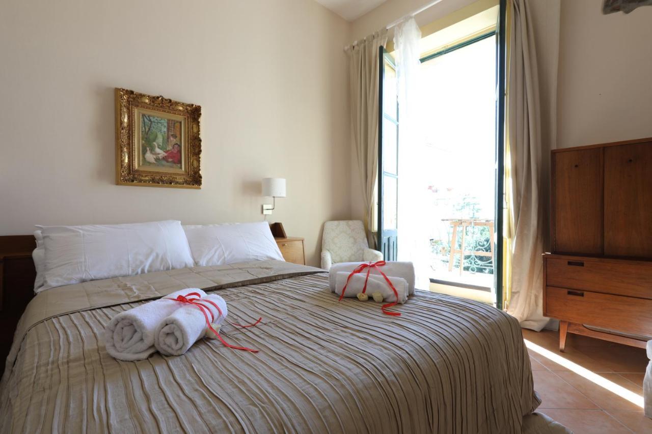 تاورمينا Greek Theater - Sea View Apartment المظهر الخارجي الصورة