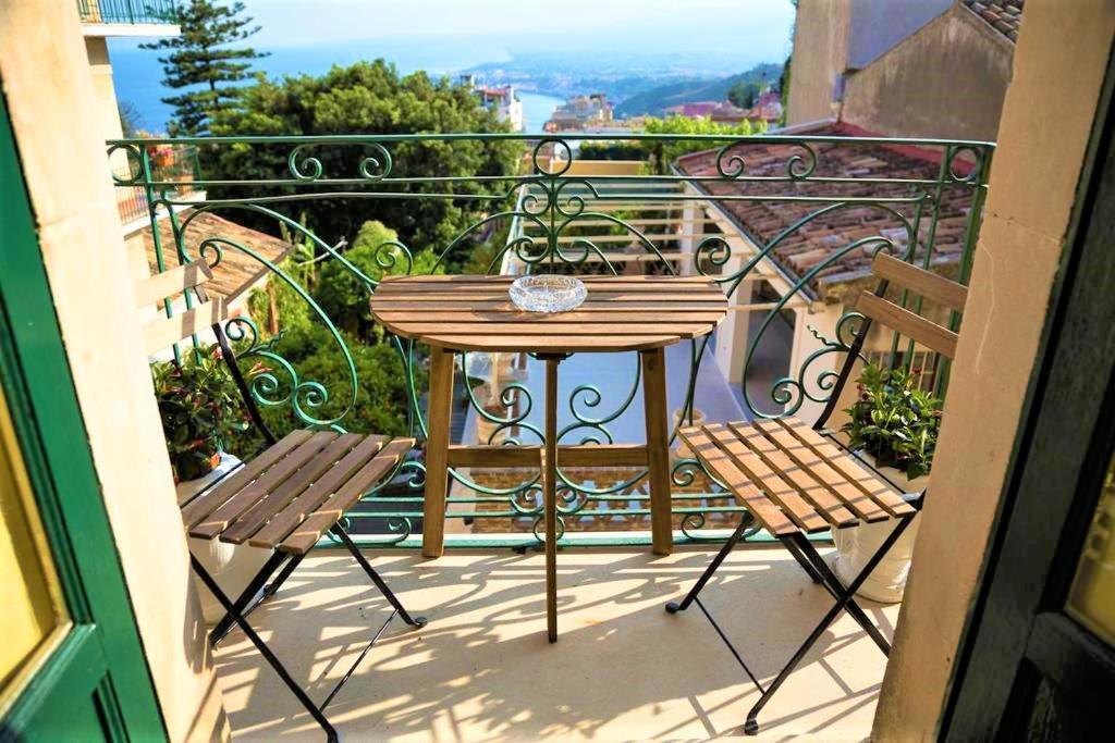 تاورمينا Greek Theater - Sea View Apartment المظهر الخارجي الصورة