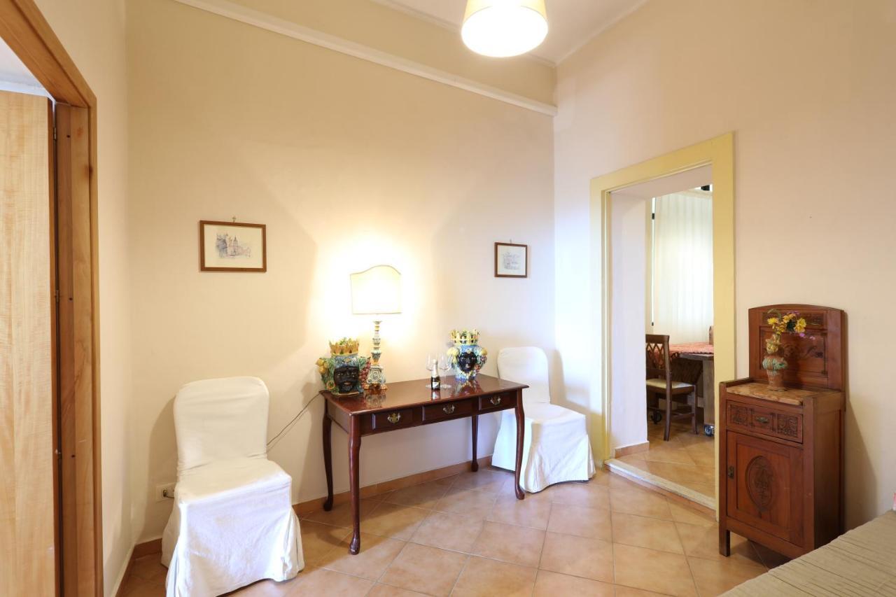 تاورمينا Greek Theater - Sea View Apartment المظهر الخارجي الصورة